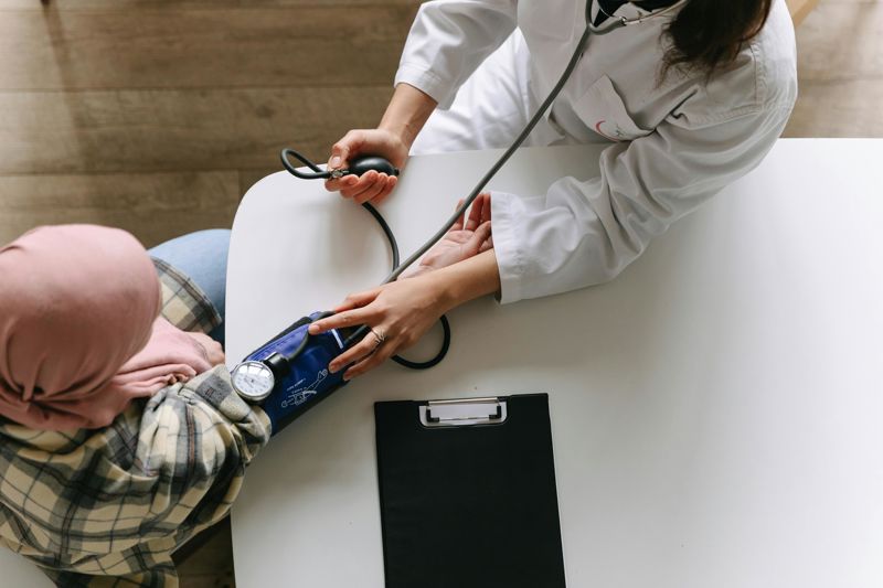 Cancer Care: Navigating Insurance and Support Resources